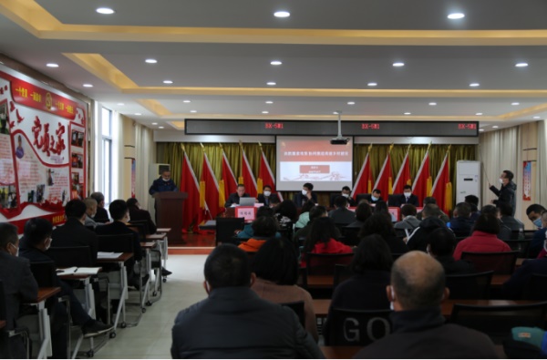 市科協(xié)組織開展全國第七個“扶貧日”活動915.JPG